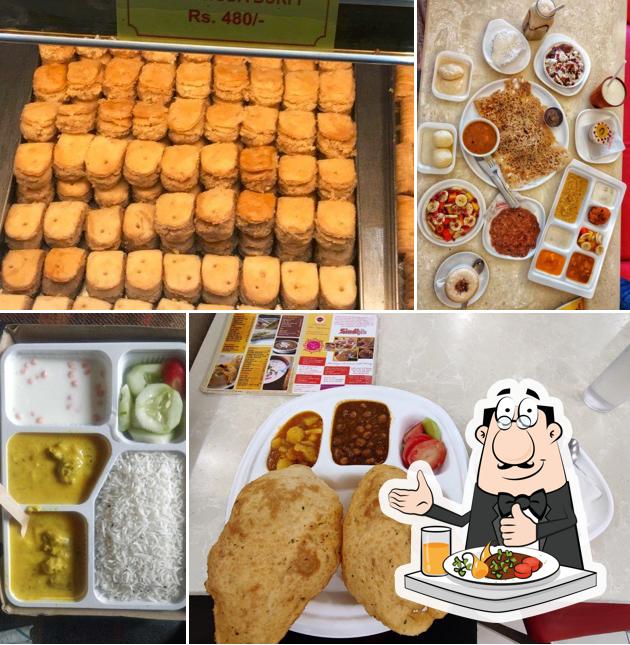 Food at Sindhi Sweets