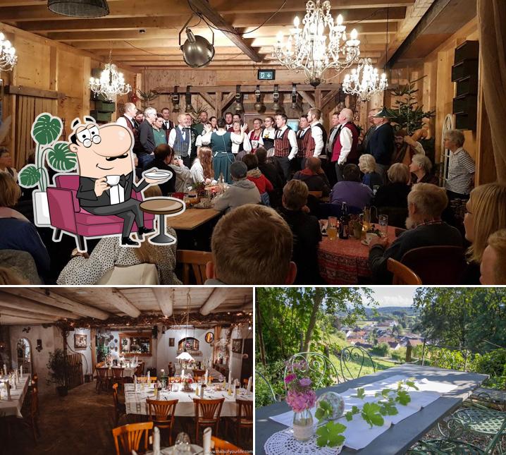 Dai un'occhiata agli interni di Charrewäg