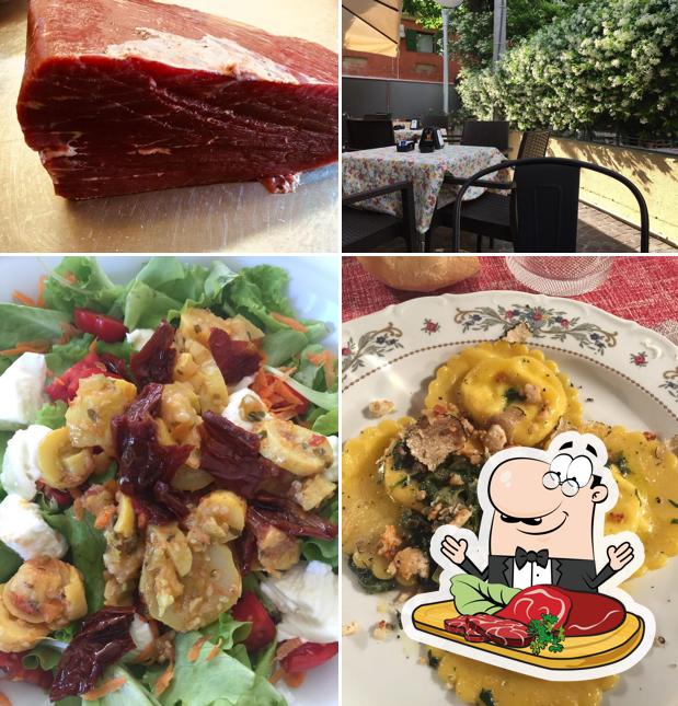 Ordina i un pasto a base di carne a Osteria al Municipio