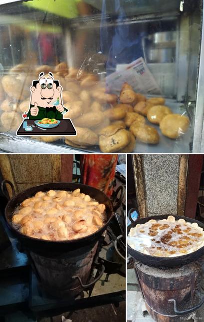 Meals at Prasidh Kachori Bhandar (Bam Kachori)