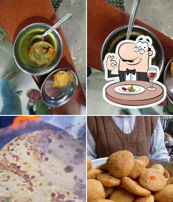 Food at Indore Chaat House