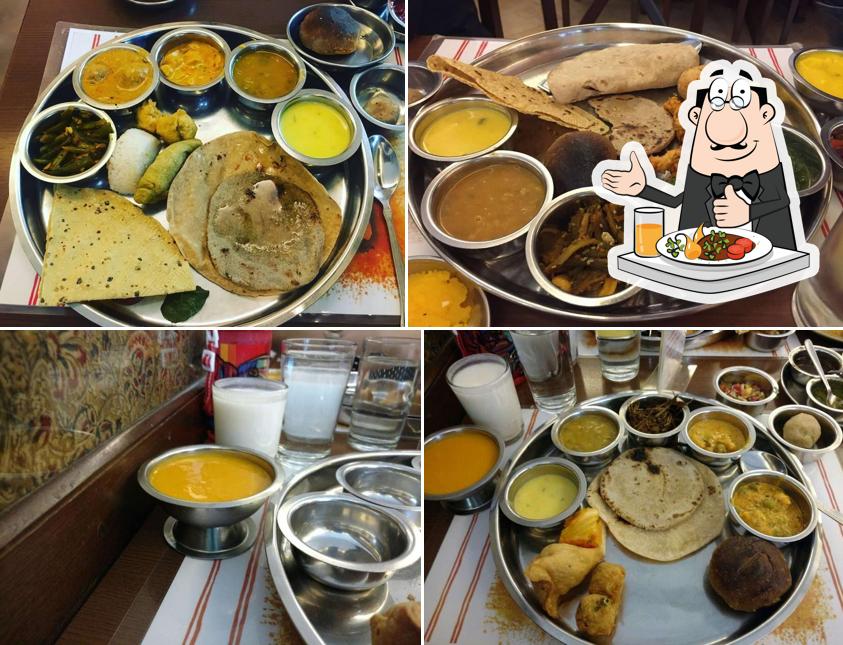 Meals at Chetana Veg. Restaurant & Bar (1946)