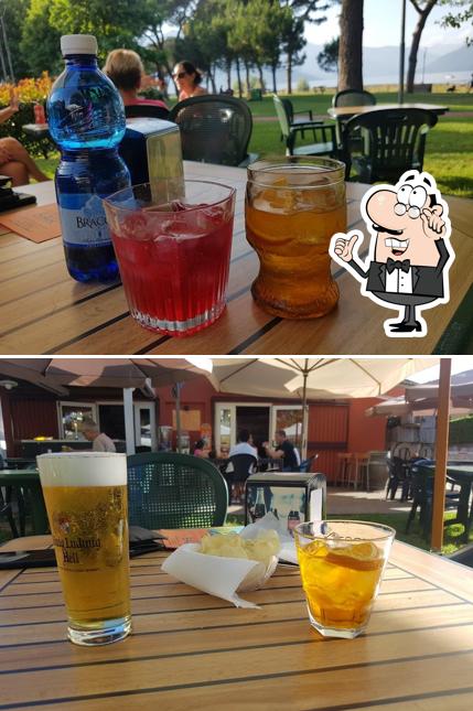 Siediti a un tavolo di Bar Memo