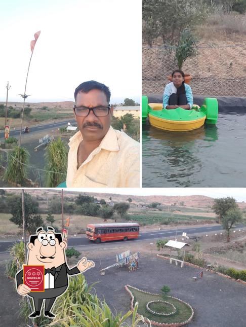 Look at this picture of Dinu Tatyacha Mala