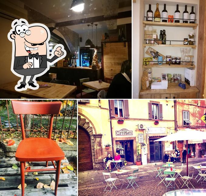 Gli interni di Enoteca degli ostinati