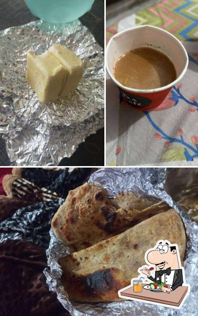 Food at Mom'z Parantha