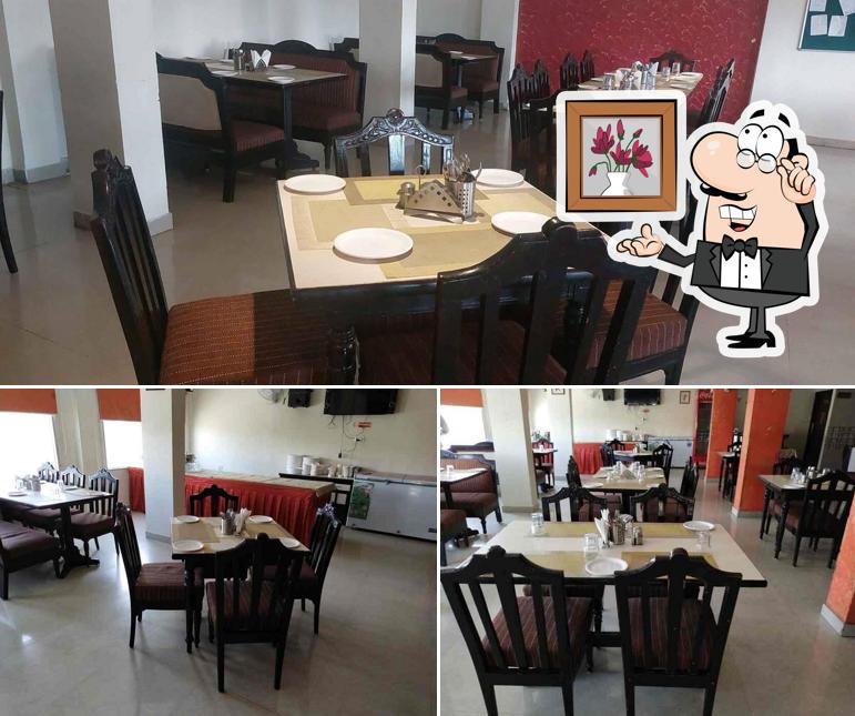 The interior of Rasoi Restaurant - Hotel Relax Inn