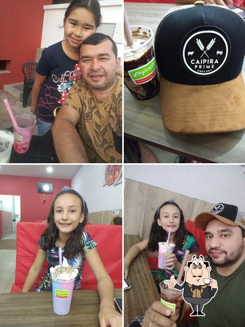 Desfrute de uma bebida no Express Sorvetes e Açaí