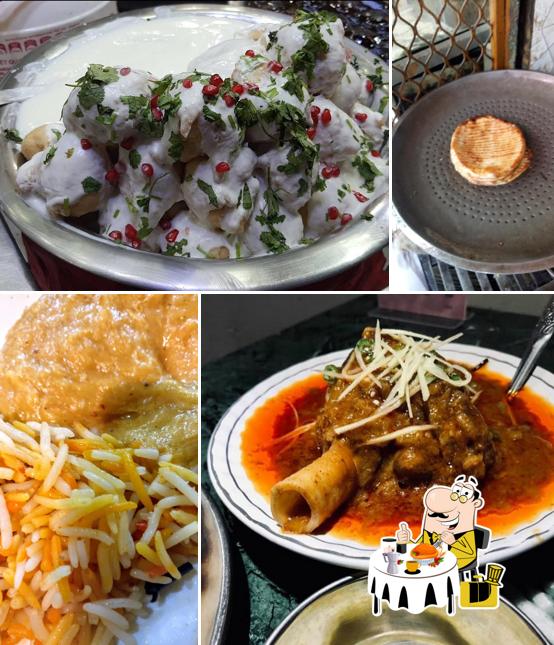 Meals at Rehmatullah Hotel