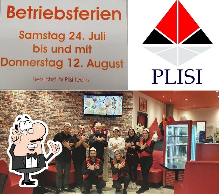 Dai un'occhiata agli interni di Plisi