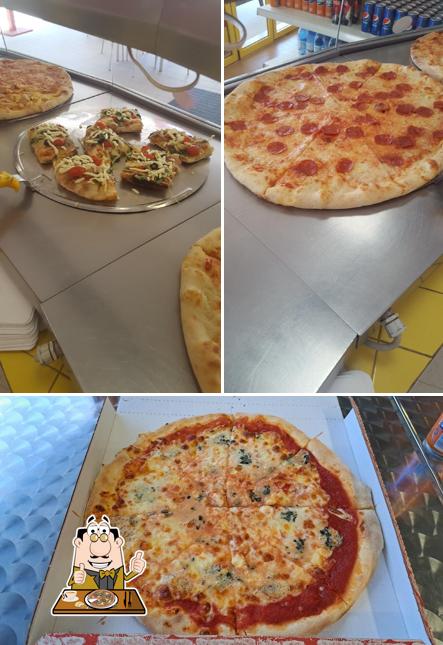 Scegli tra le svariate varianti di pizza