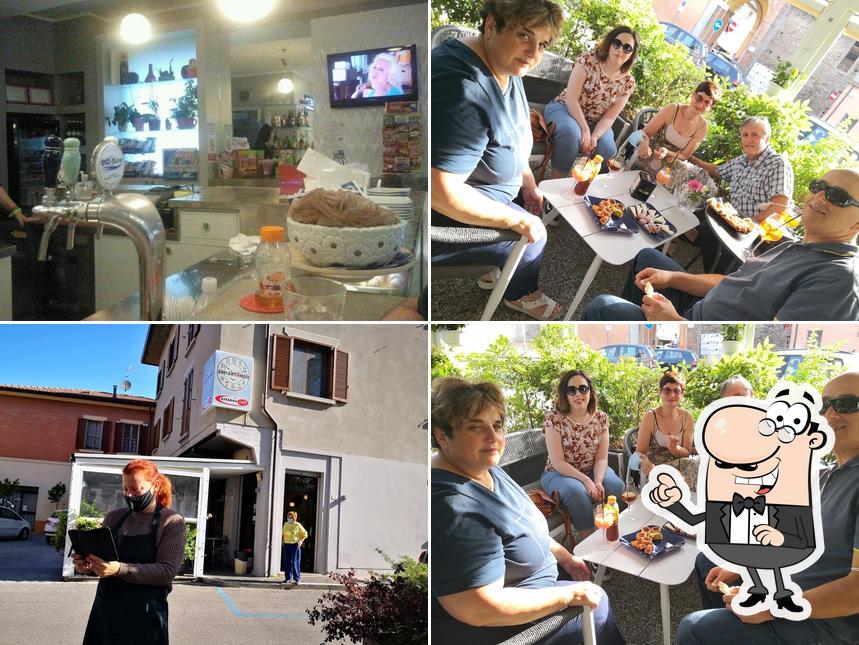 Gli interni di Bar Caffetteria Senza Tempo