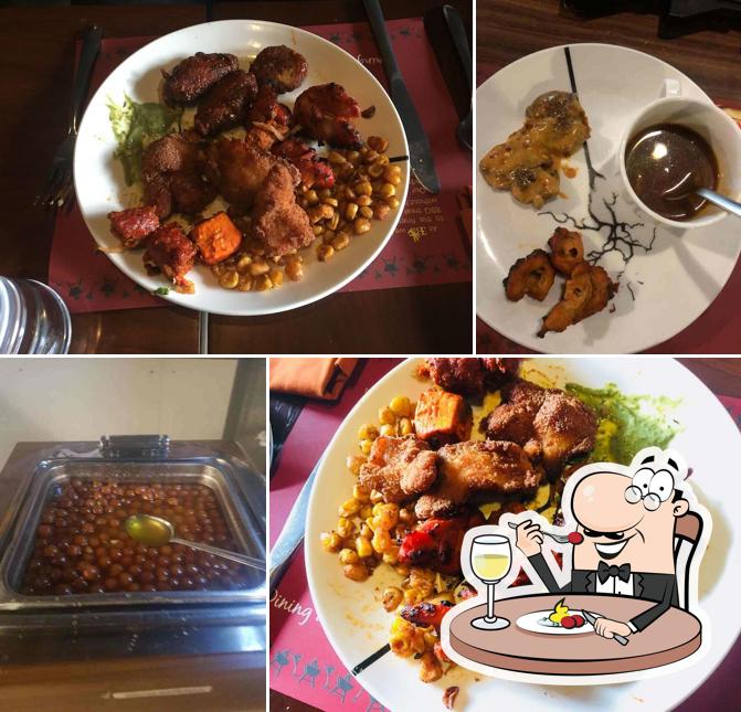 Food at 3B's - Buddies, Bar & Barbecue