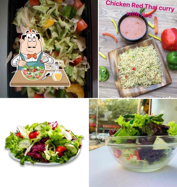 Greek salad at Healthy Cravings