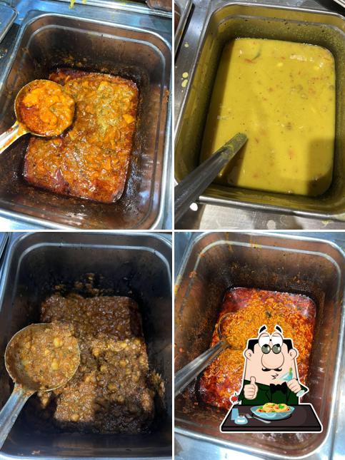 Food at Thakar Restaurant And Dining Hall
