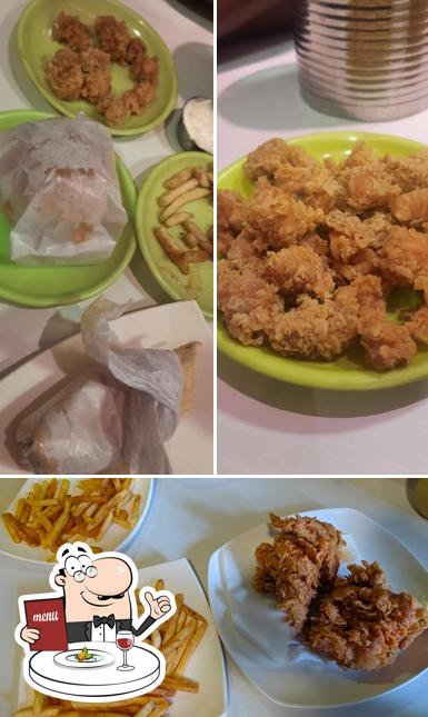 Food at Anaz Chicken Express