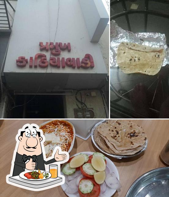 Food at Pramukh Kathiyawadi Restaurant Sector-21