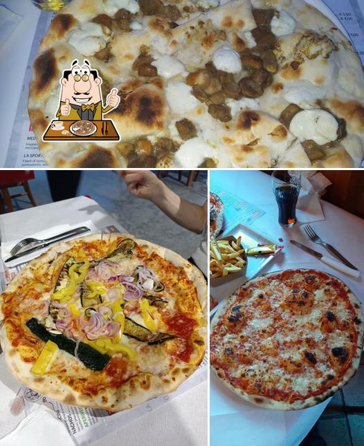 Prenditi una pizza a ROCKET HOUSE