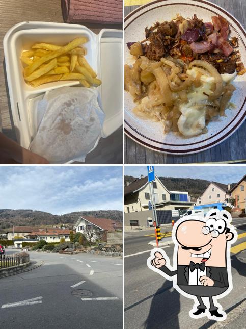 Tra le diverse cose da Subito Street Food - Restaurant si possono trovare la esterno e cibo