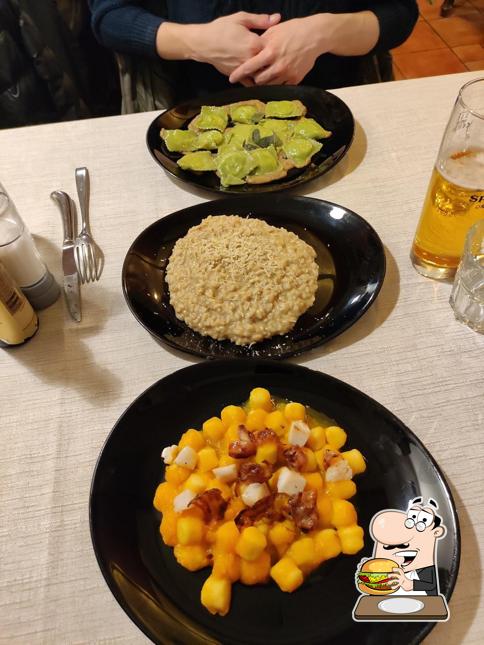 Prenditi un hamburger a Canda l'Uga