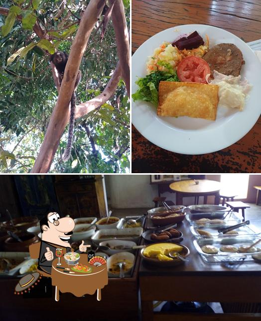 Comida em Restaurante Fogão de Minas