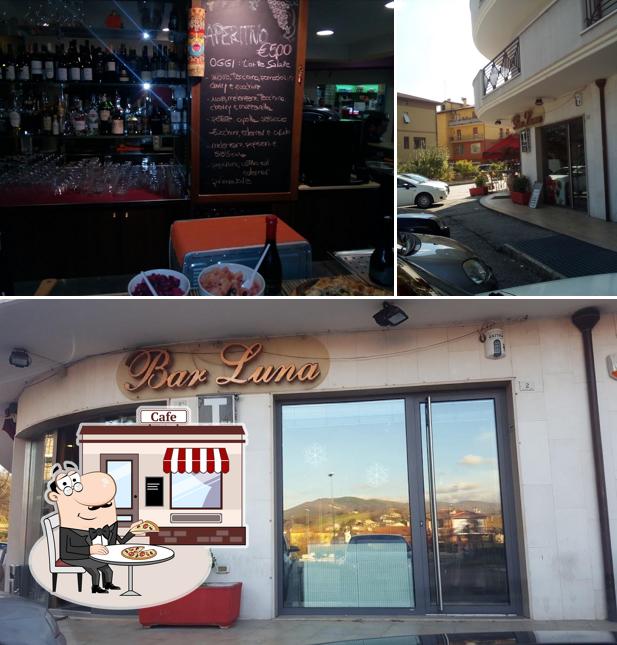 Gli esterni di Bar Luna