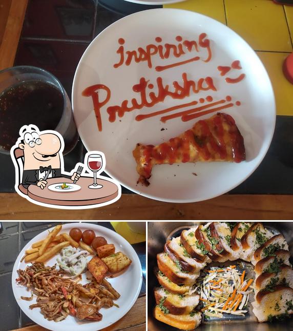 Meals at Pomo's pizza
