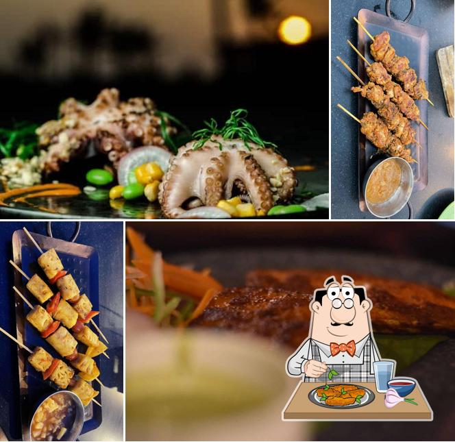 Chicken wings at KoKoMMo