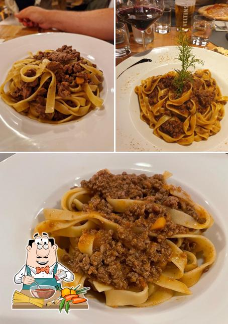 Spaghetti alla bolognese al Cianèl