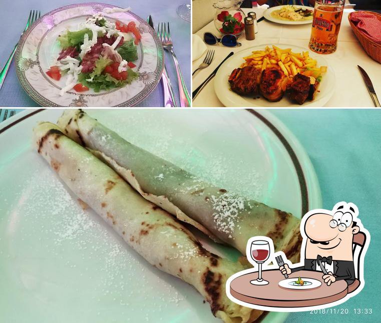 Cibo al Restoran Evergreen