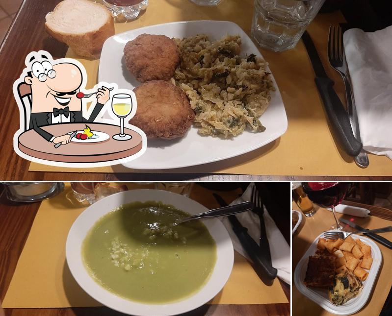 La immagine di cibo e vino da Snack Bar Artisti