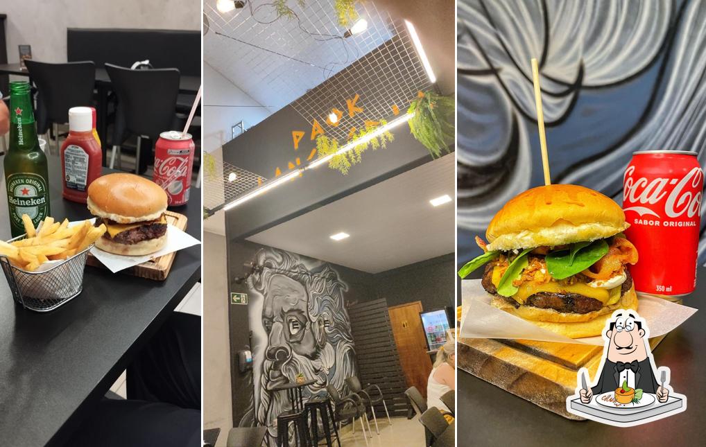 Platos en PAOK Hamburgueria