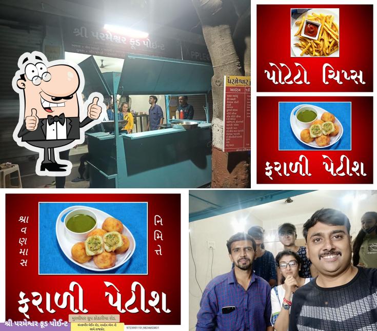 Look at the picture of murlidhar food point ( murlidhar group)