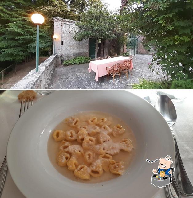 Platti al Ristorante Albergo La Torre di Jano