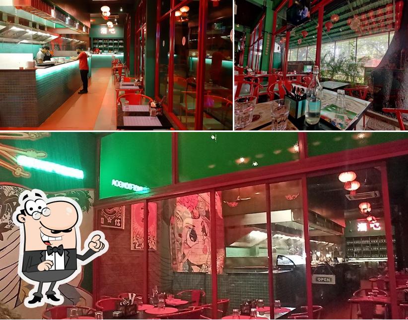 The interior of CHAIRMAN MEOW (Formerly Kung Fook)