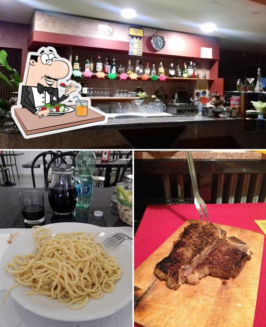 Guarda la foto che presenta la cibo e interni di Bar Tabacchi Cristal
