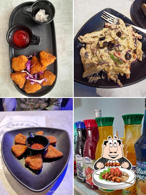 Food at Cafe De Chandernagore