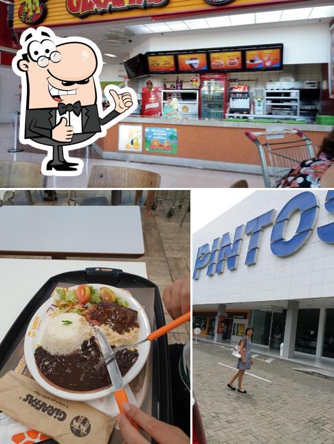 Look at this photo of Giraffas Assaí Teresina