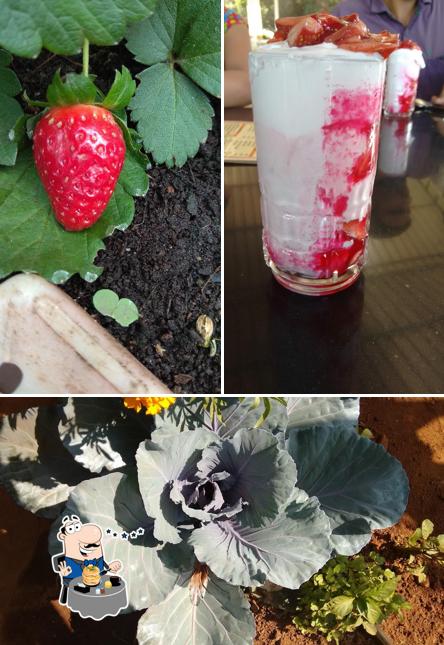 Meals at Hill Treat Strawberry Garden & Restaurant