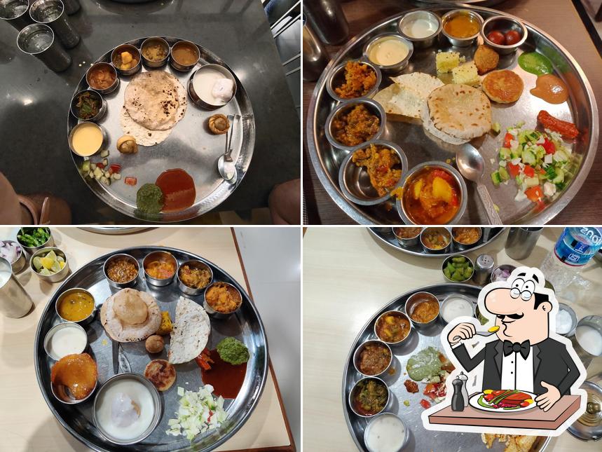 Meals at Pakwan Dining Hall