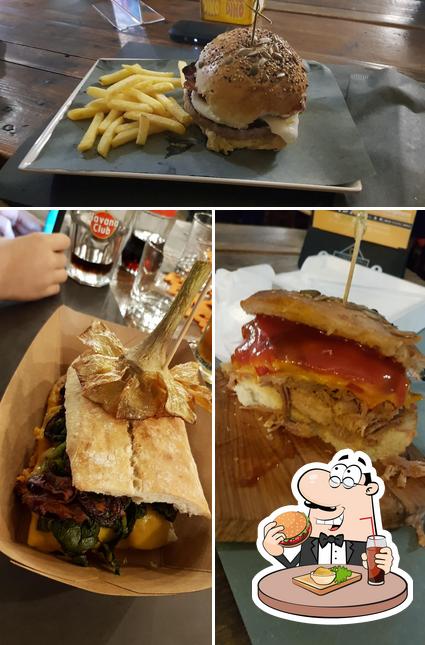 Prenditi un hamburger a Wonderwall Food&drink