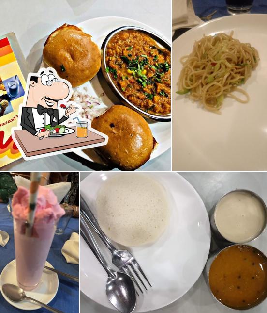 Food at Basant Vihar