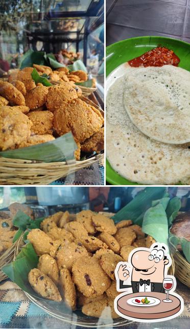Food at Oman Thattukada ഒമാൻ തട്ടുകട