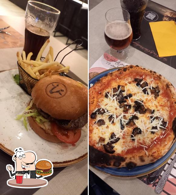 Ordina un hamburger a You Can Pizza - Pizzeria e Giropizza