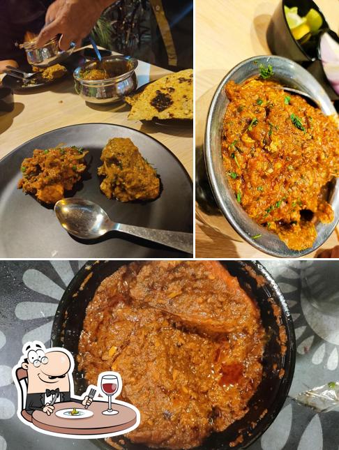 Meals at Shiv Roshni