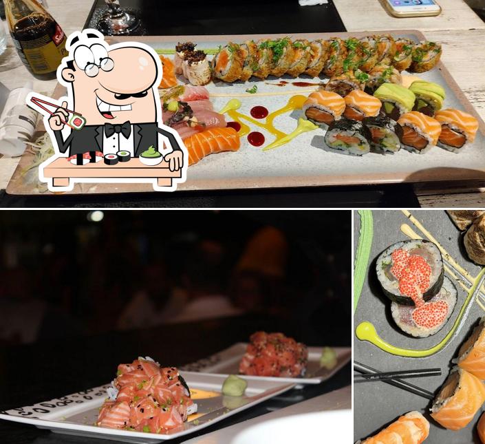 Rolos de sushi são disponibilizados no Sushi Yang Restaurante Japonês