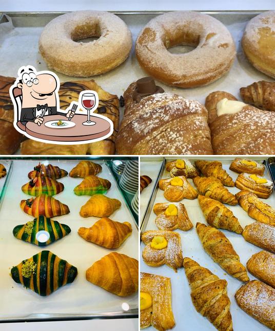 Platti al Emojii caffè bar tabacchi cornetteria