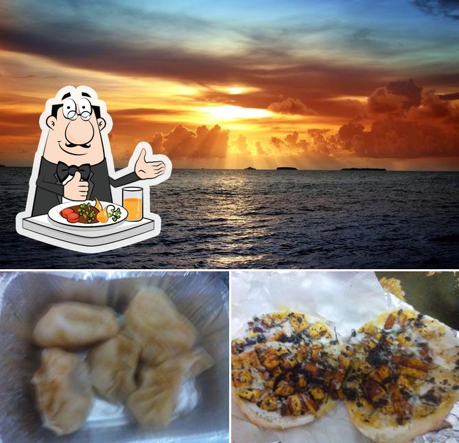 Among different things one can find food and exterior at Bang Bang The Chinese Hut