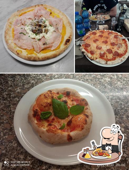 Prova una pizza a Ristorante Al Mare