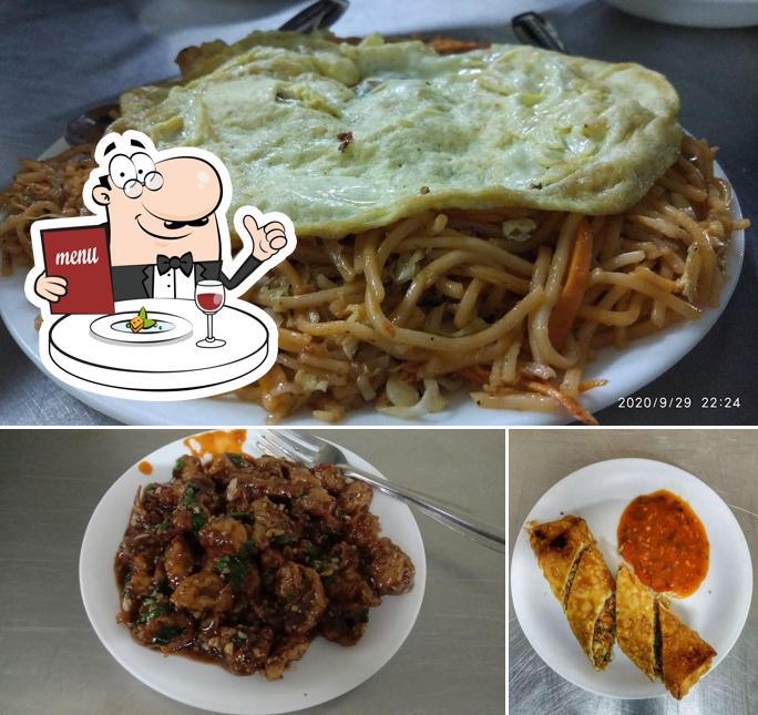 Food at Chandu Chinese Food Centre